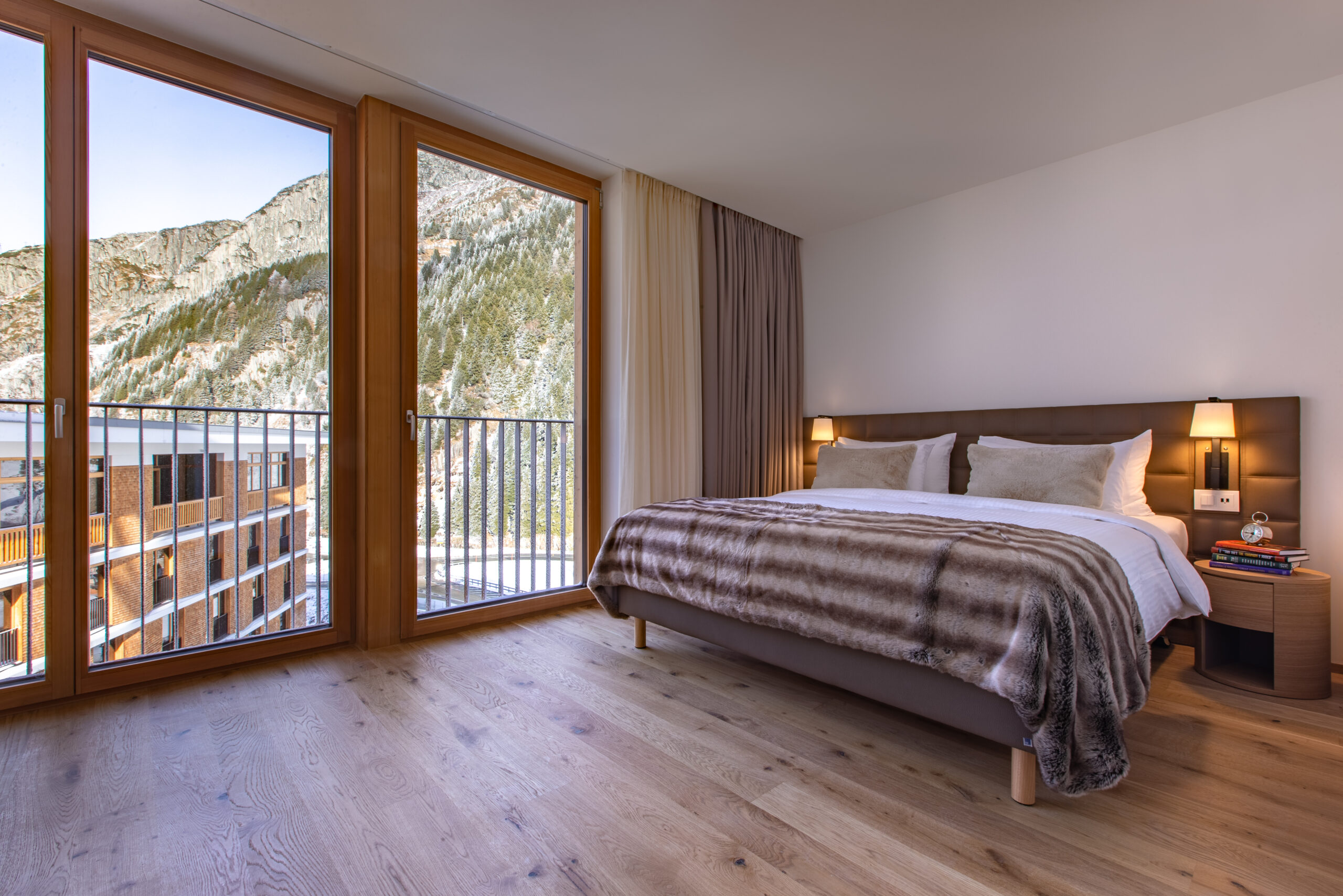 Radisson Blu Hotel Reussen_Residenz Schlafzimmer_Andermatt Swiss Alps